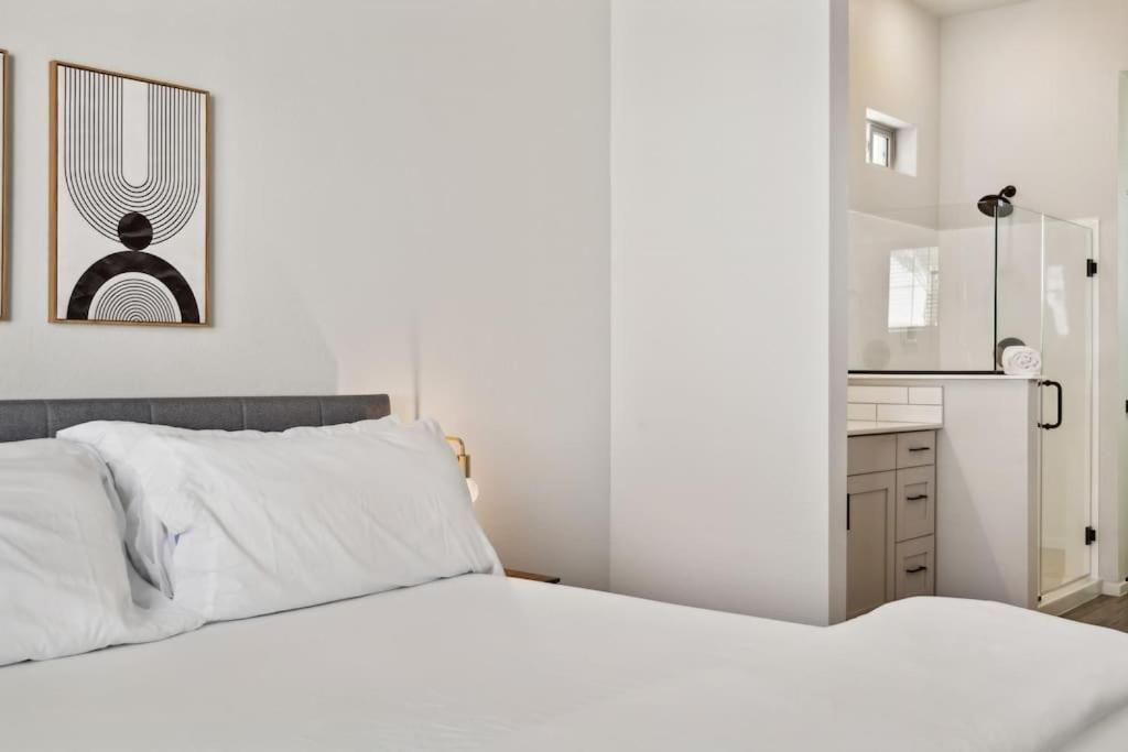 Apartment Dreamlight Modern In With Pool,bbq *