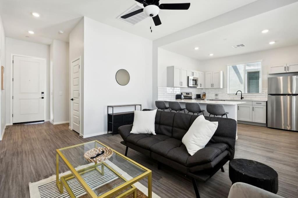 Apartment Dreamlight Modern In With Pool,bbq *